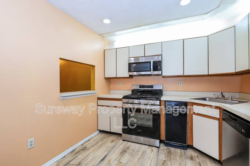 Apartment for rent at 21 Scherer Court, Lawrence Township, NJ 08648