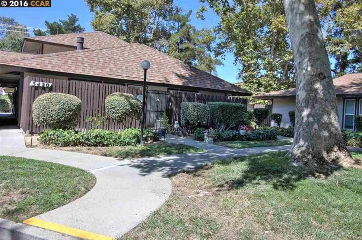Condo for rent at 5420 Roundtree Court, Concord, CA 94521