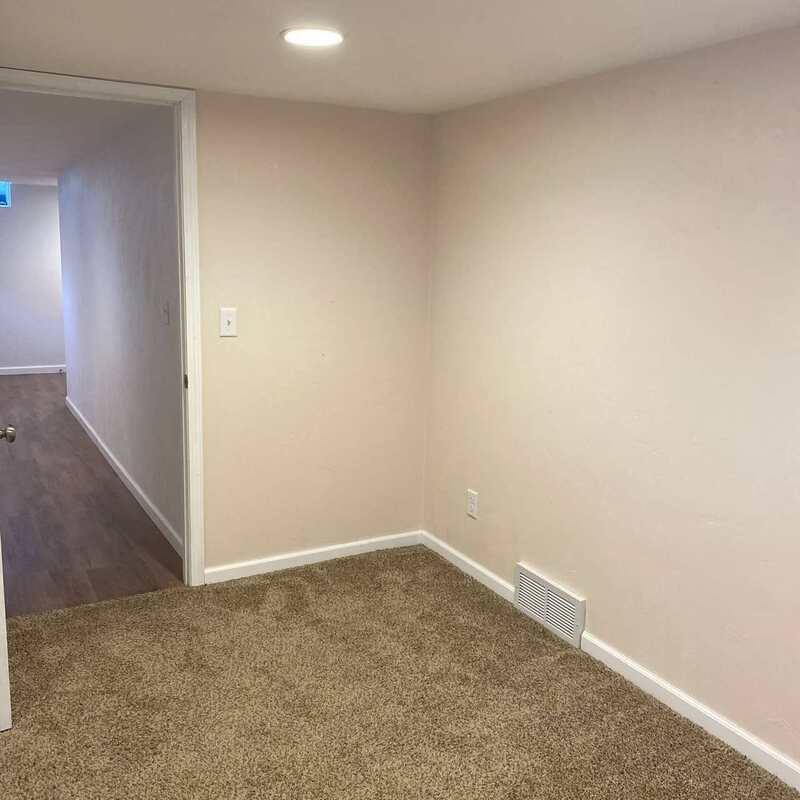 Apartment for rent at 917-919 Meadowview Dr #919, Menasha, WI 54952