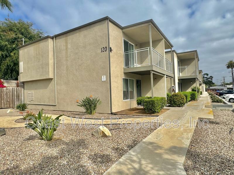 Townhouse for rent at 120 Phoebe St #2, Encinitas, CA 92024