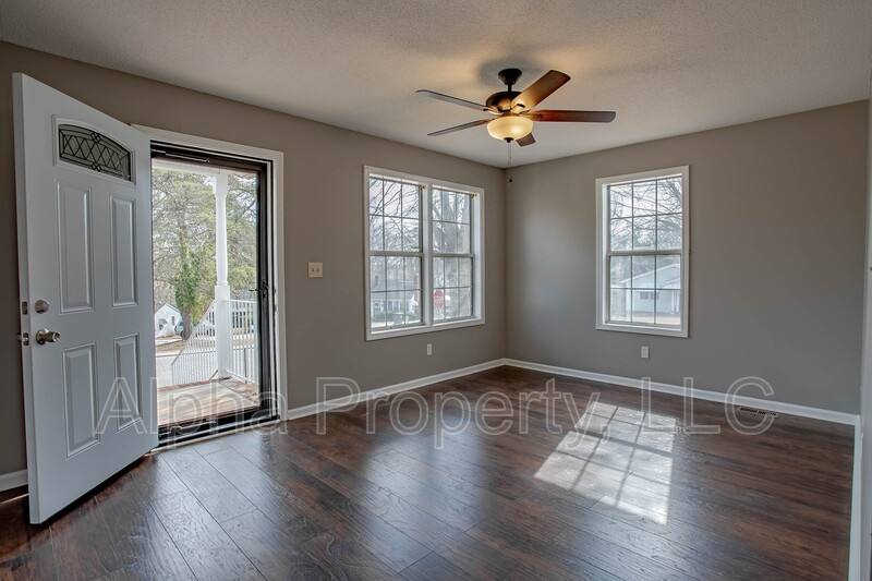 House for rent at 210 Carter St, Greenville, SC 29607