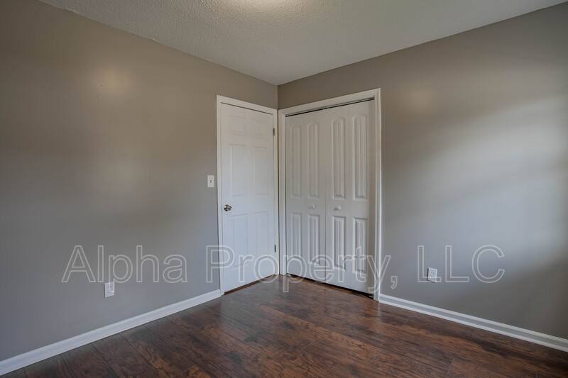 House for rent at 210 Carter St, Greenville, SC 29607