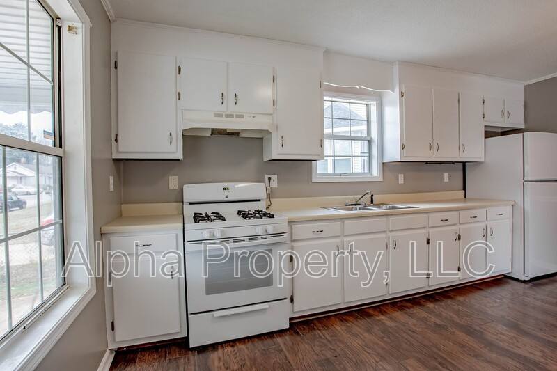 House for rent at 210 Carter St, Greenville, SC 29607
