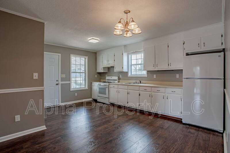 House for rent at 210 Carter St, Greenville, SC 29607