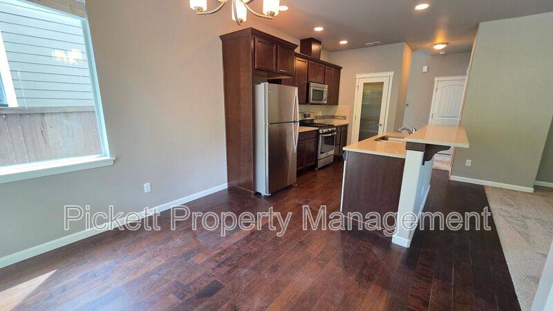 House for rent at 2122 SW Nautical St, Bremerton, WA 98312