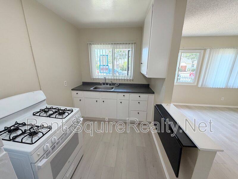 House for rent at 247 W 9th St, Azusa, CA 91702