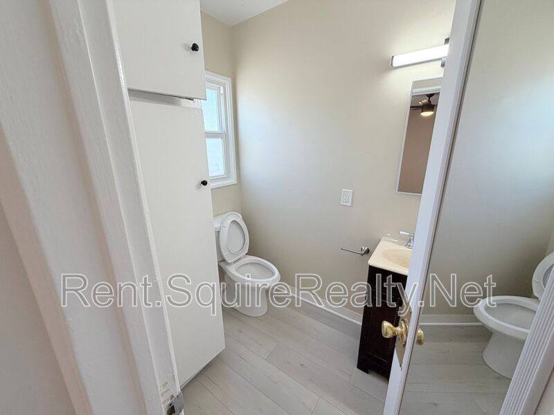 House for rent at 247 W 9th St, Azusa, CA 91702