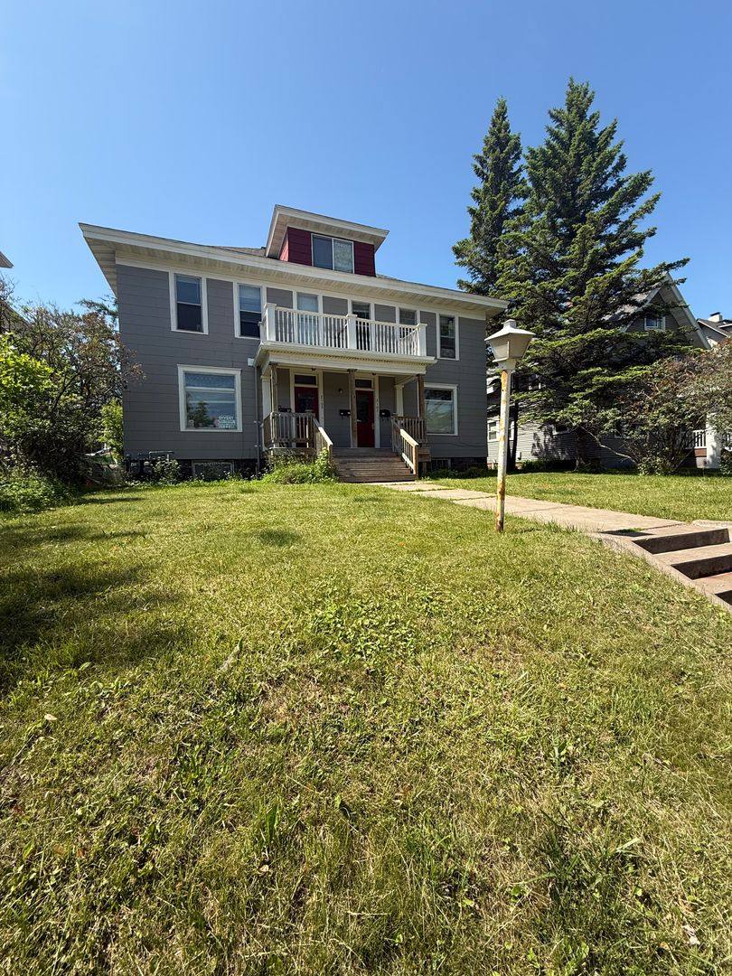 Apartment for rent at 2105 - 2107 E, Duluth, MN 55812