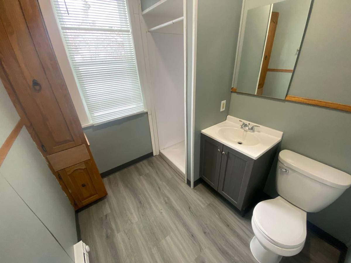 Apartment for rent at 2105 - 2107 E, Duluth, MN 55812