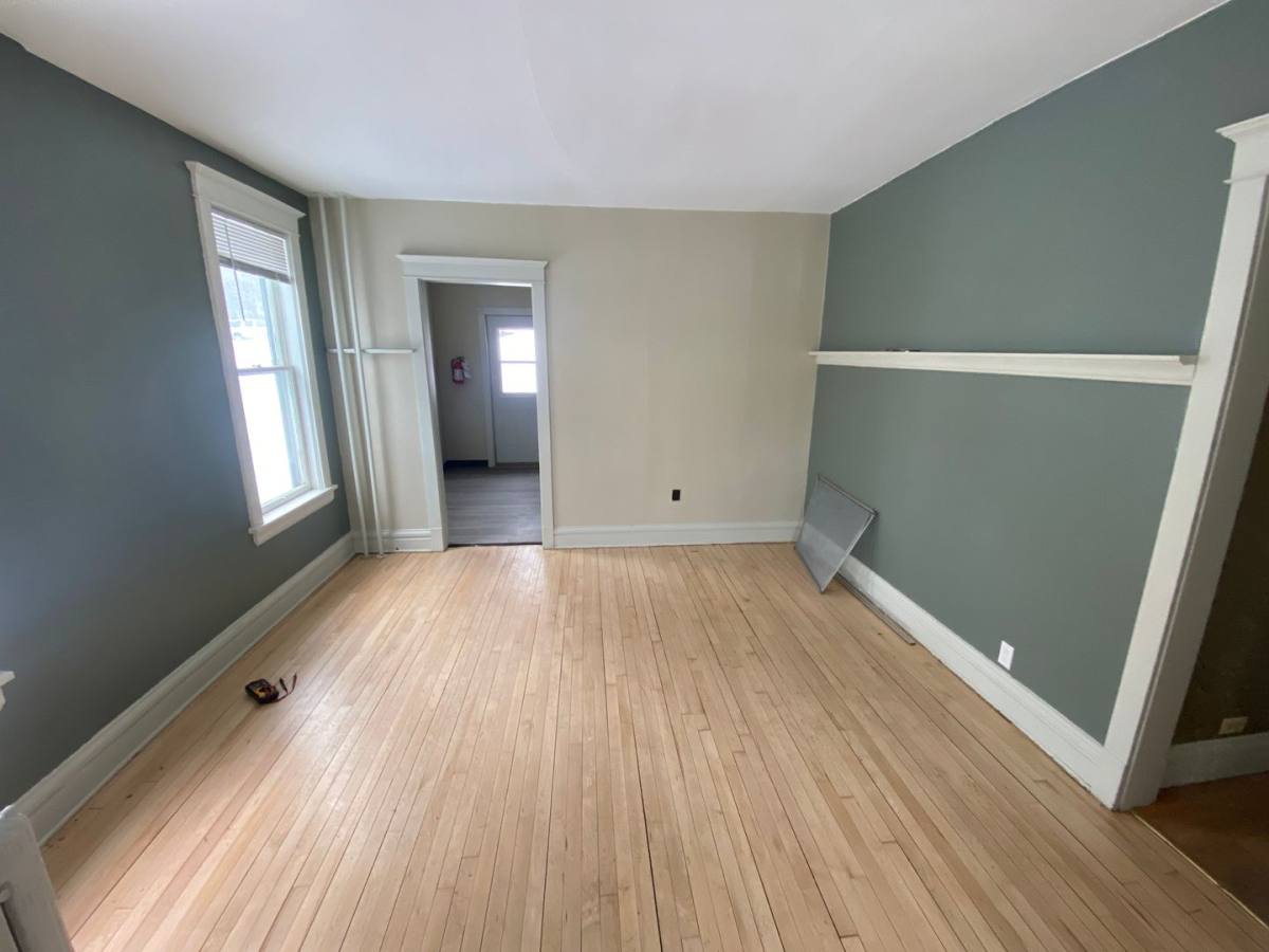 Apartment for rent at 2105 - 2107 E, Duluth, MN 55812