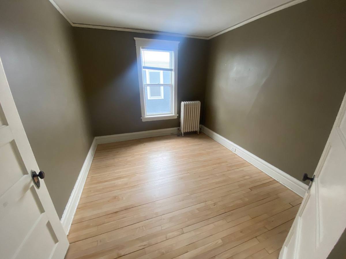Apartment for rent at 2105 - 2107 E, Duluth, MN 55812