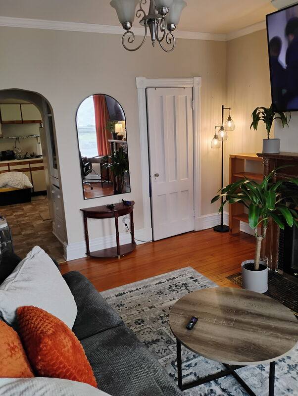 Apartment for rent at 9 Woodlawn Ave #2F, Albany, NY 12208