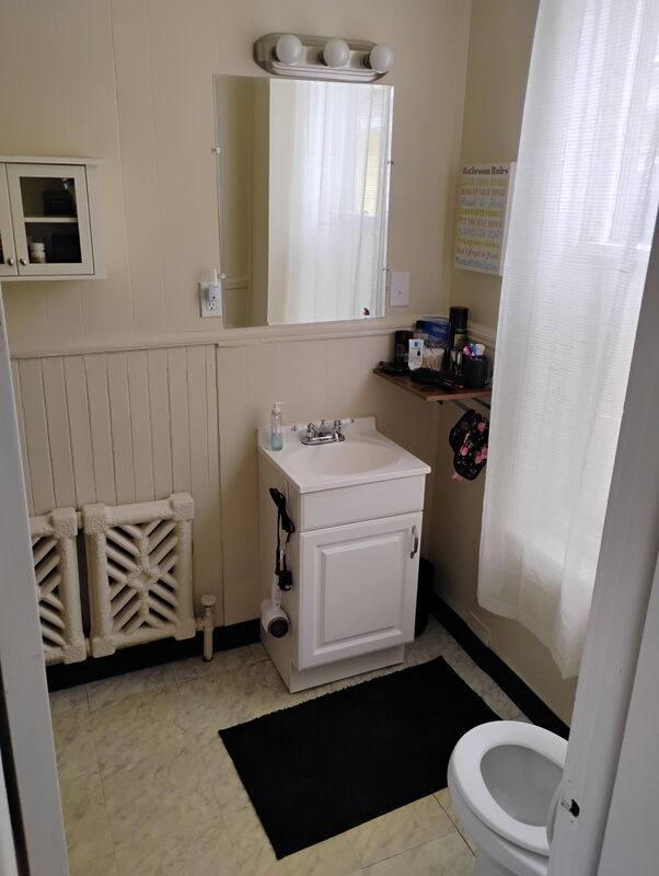 Apartment for rent at 9 Woodlawn Ave #2F, Albany, NY 12208