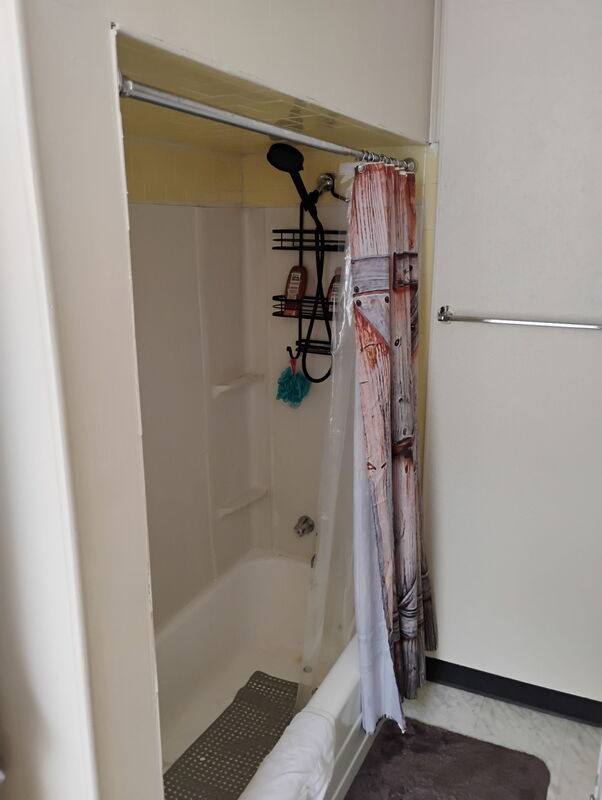 Apartment for rent at 9 Woodlawn Ave #2F, Albany, NY 12208