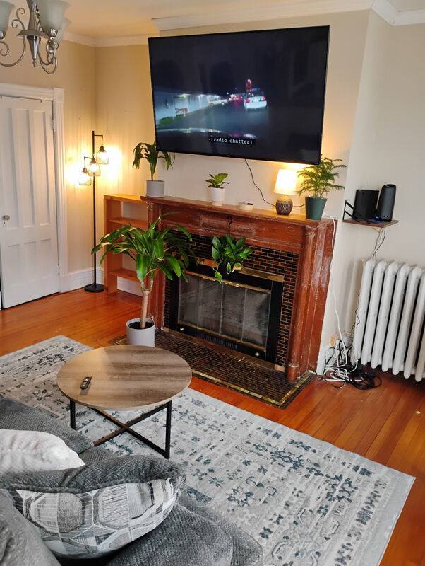 Apartment for rent at 9 Woodlawn Ave #2F, Albany, NY 12208