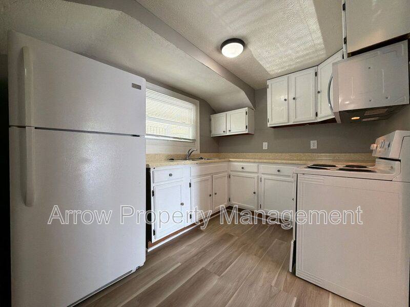 Apartment for rent at 5717 Hartley St #2, Lincoln, NE 68507
