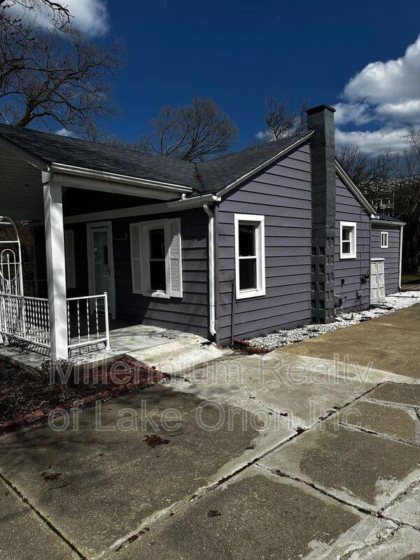 House for rent at 22622 Panama Ave, Warren, MI 48091