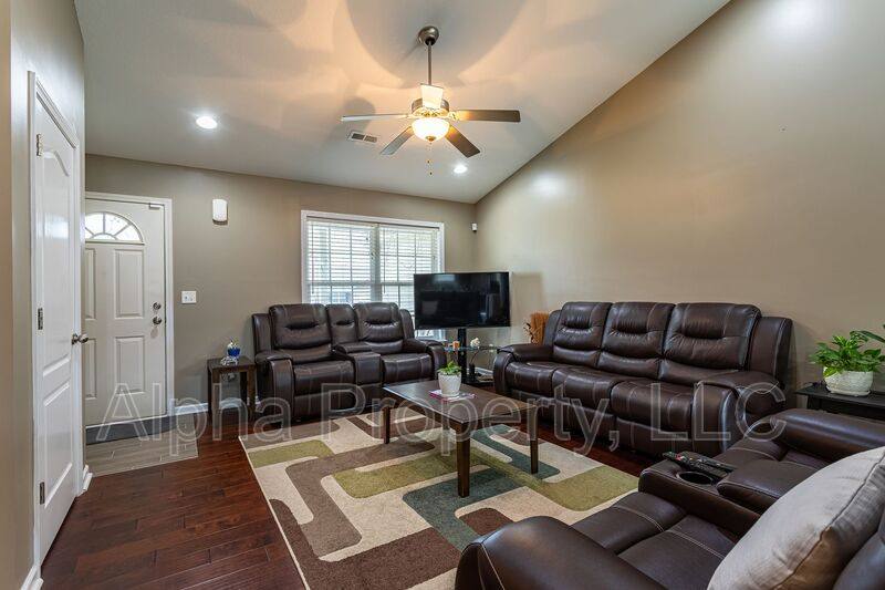 House for rent at 105 Herndon Court, Simpsonville, SC 29681