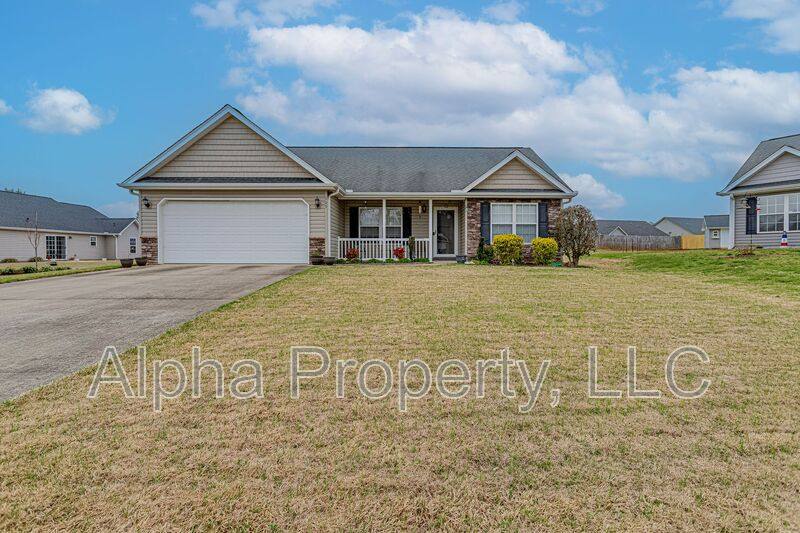 House for rent at 105 Herndon Court, Simpsonville, SC 29681