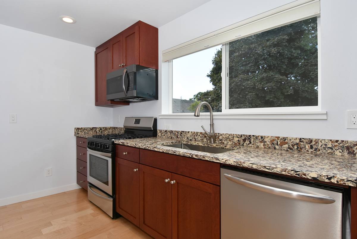 Apartment for rent at 713-B 27th Ave, Seattle, WA 98122