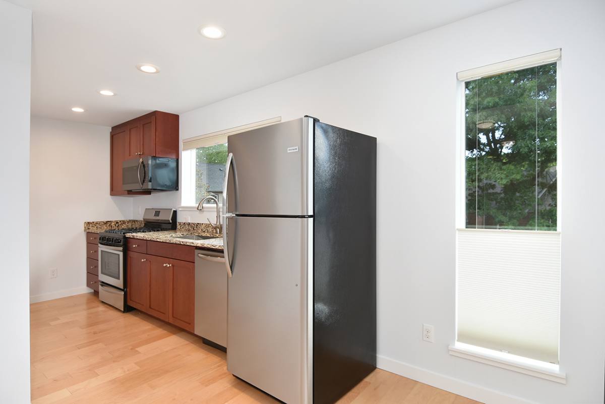 Apartment for rent at 713-B 27th Ave, Seattle, WA 98122
