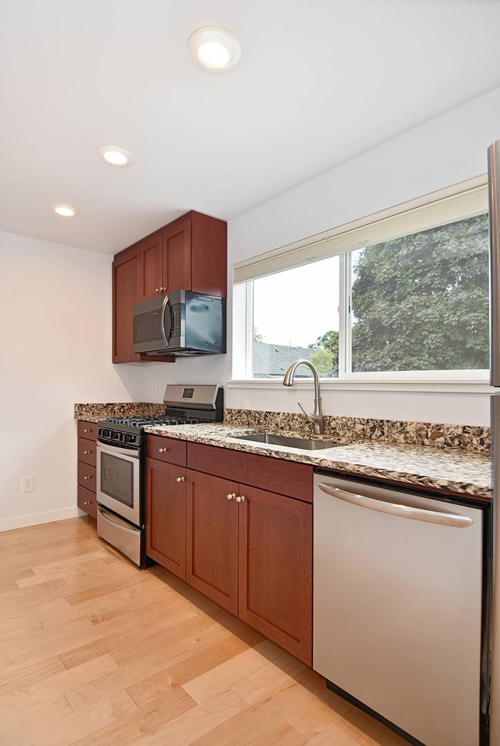Apartment for rent at 713-B 27th Ave, Seattle, WA 98122