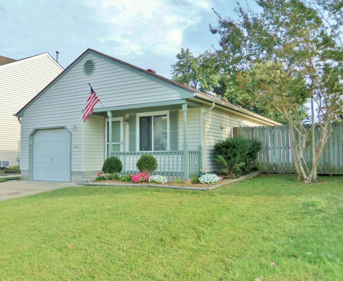 House for rent at 2037 Big Boulder Dr, Virginia Beach, VA 23456
