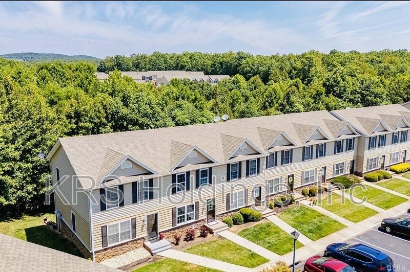 Townhouse for rent at 136 Old Tavern Circle, Lynchburg, VA 24501