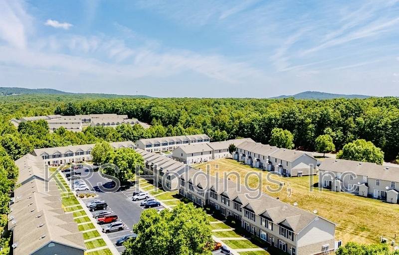 Townhouse for rent at 136 Old Tavern Circle, Lynchburg, VA 24501