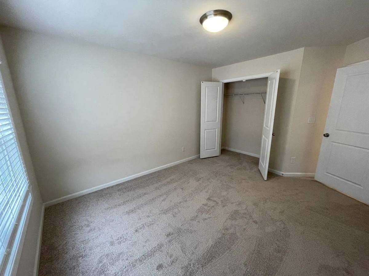 House for rent at 8099 Sheffield Dr, Terrell, NC 28682