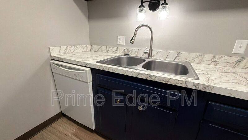 Apartment for rent at 1109 N 28th St #6, Lincoln, NE 68503