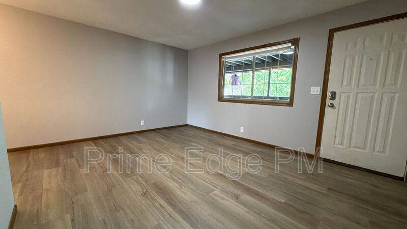 Apartment for rent at 1109 N 28th St #6, Lincoln, NE 68503