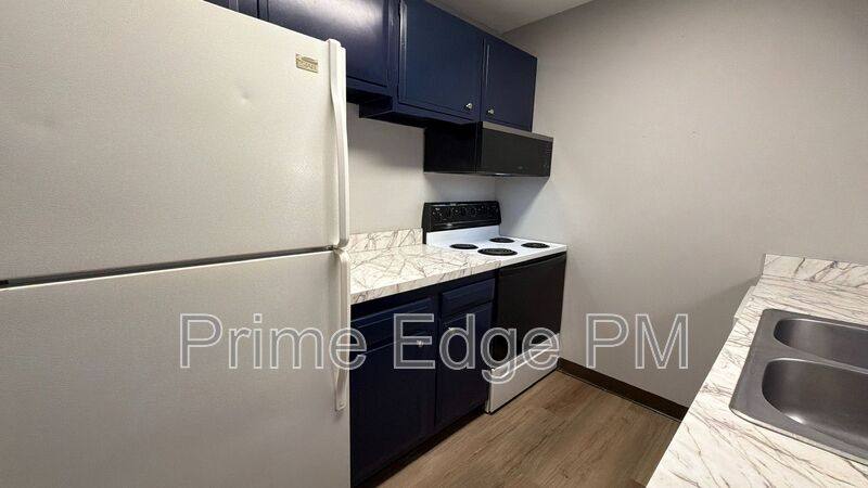 Apartment for rent at 1109 N 28th St #6, Lincoln, NE 68503