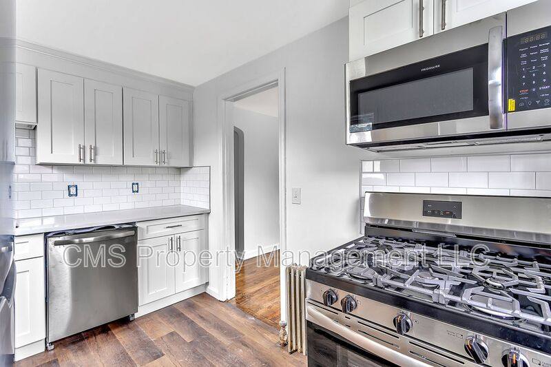 Apartment for rent at 401 Sanford Ave #2, Dunellen, NJ 08812