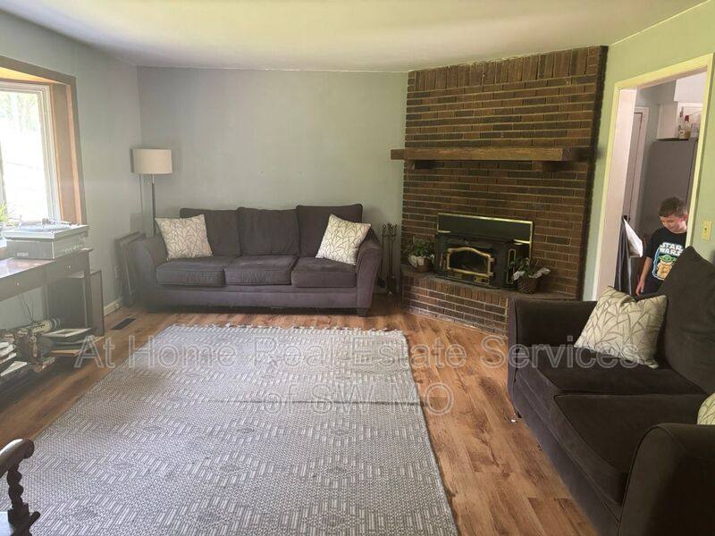 House for rent at 6124 S Farm Rd #131, Brookline, MO 65619