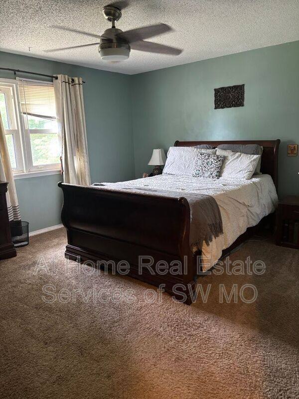 House for rent at 6124 S Farm Rd #131, Brookline, MO 65619