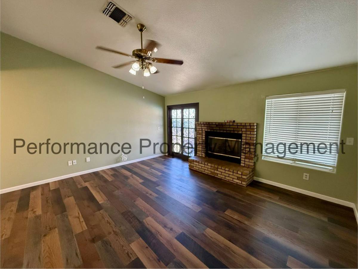 House for rent at 620 Graydon Ave, Taft, CA 93268