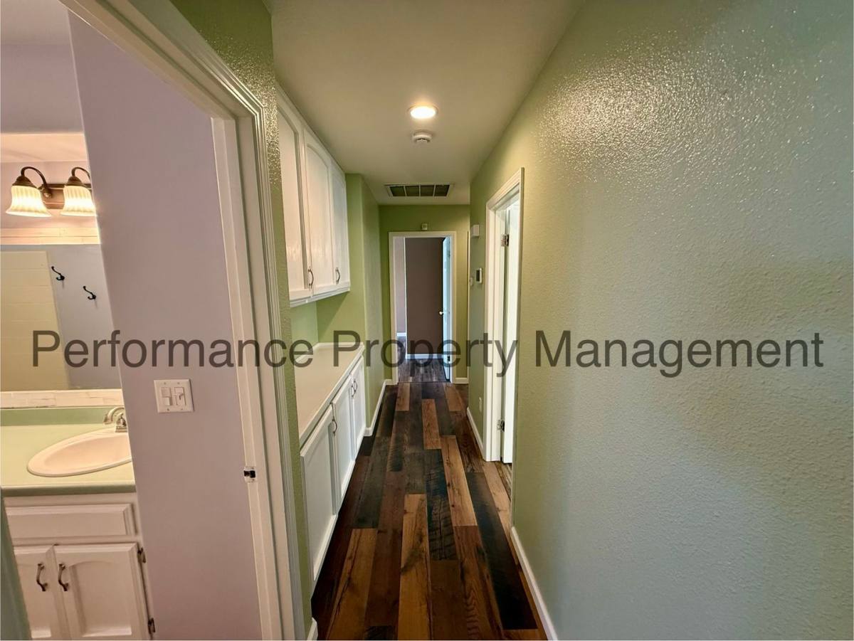 House for rent at 620 Graydon Ave, Taft, CA 93268