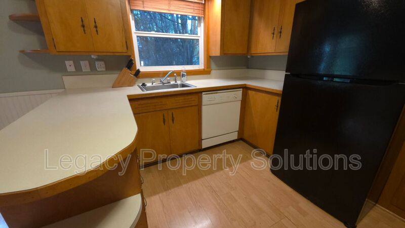 House for rent at 926 N Mandan St, Bismarck, ND 58501
