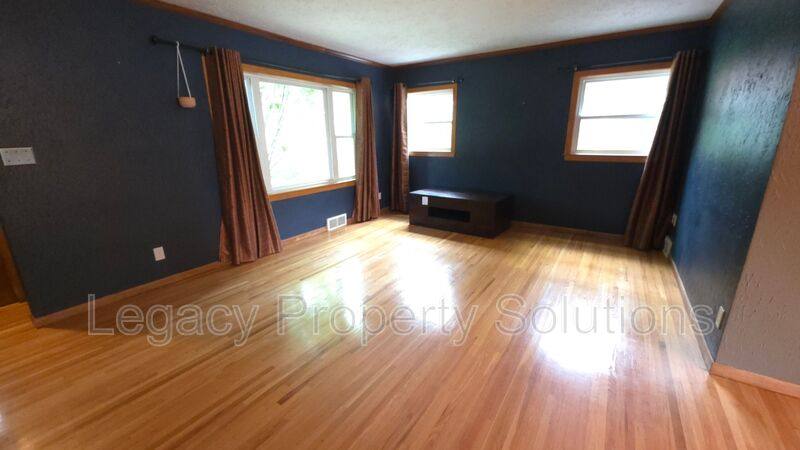 House for rent at 926 N Mandan St, Bismarck, ND 58501