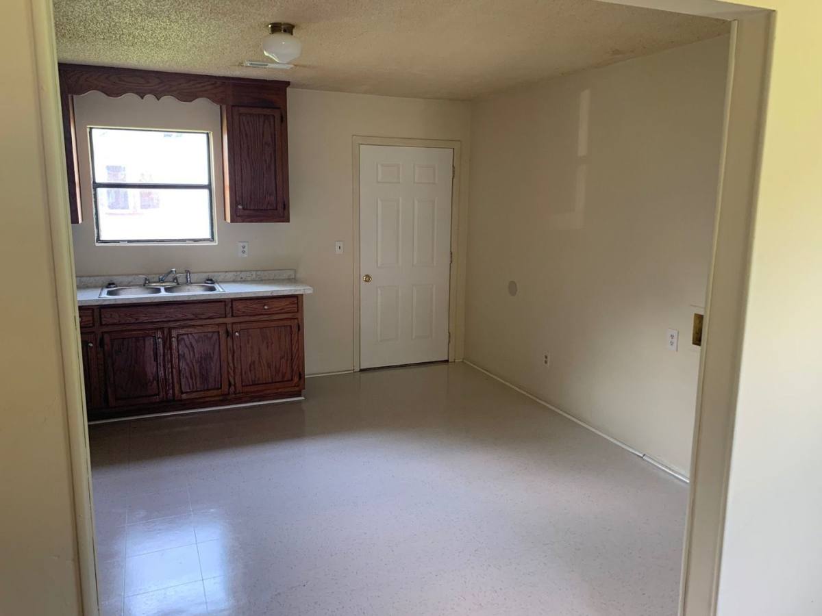 House for rent at 909 Chesson St, Elizabeth City, NC 27909