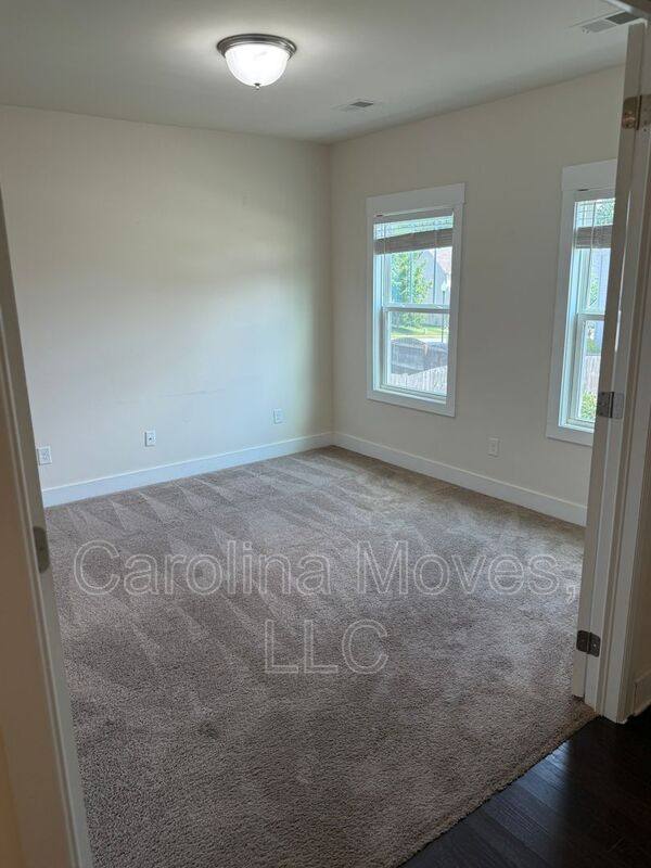 House for rent at 6 Larson Dr, Simpsonville, SC 29681