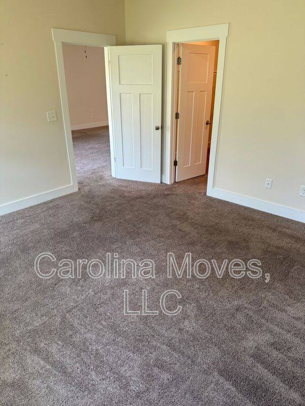 House for rent at 6 Larson Dr, Simpsonville, SC 29681