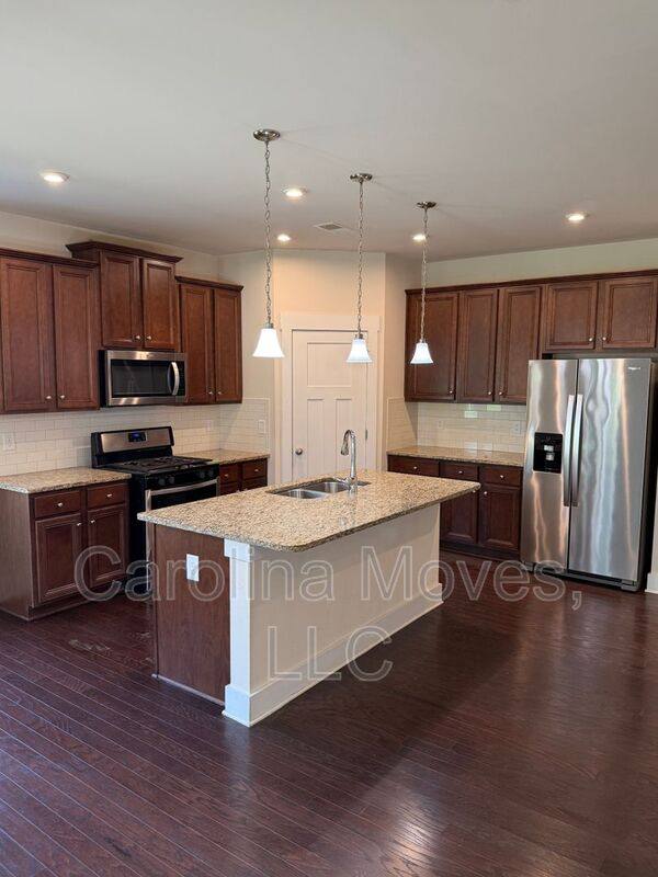 House for rent at 6 Larson Dr, Simpsonville, SC 29681