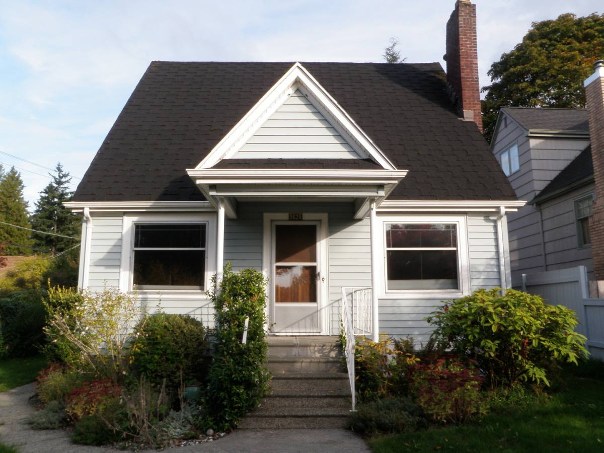 House for rent at 9628 8th Ave NE, Seattle, WA 98115