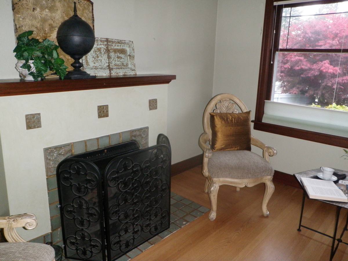 House for rent at 9628 8th Ave NE, Seattle, WA 98115