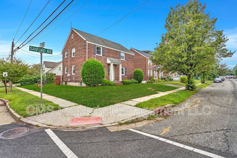 Apartment for rent at 401 Sanford Ave #1, Dunellen, NJ 08812
