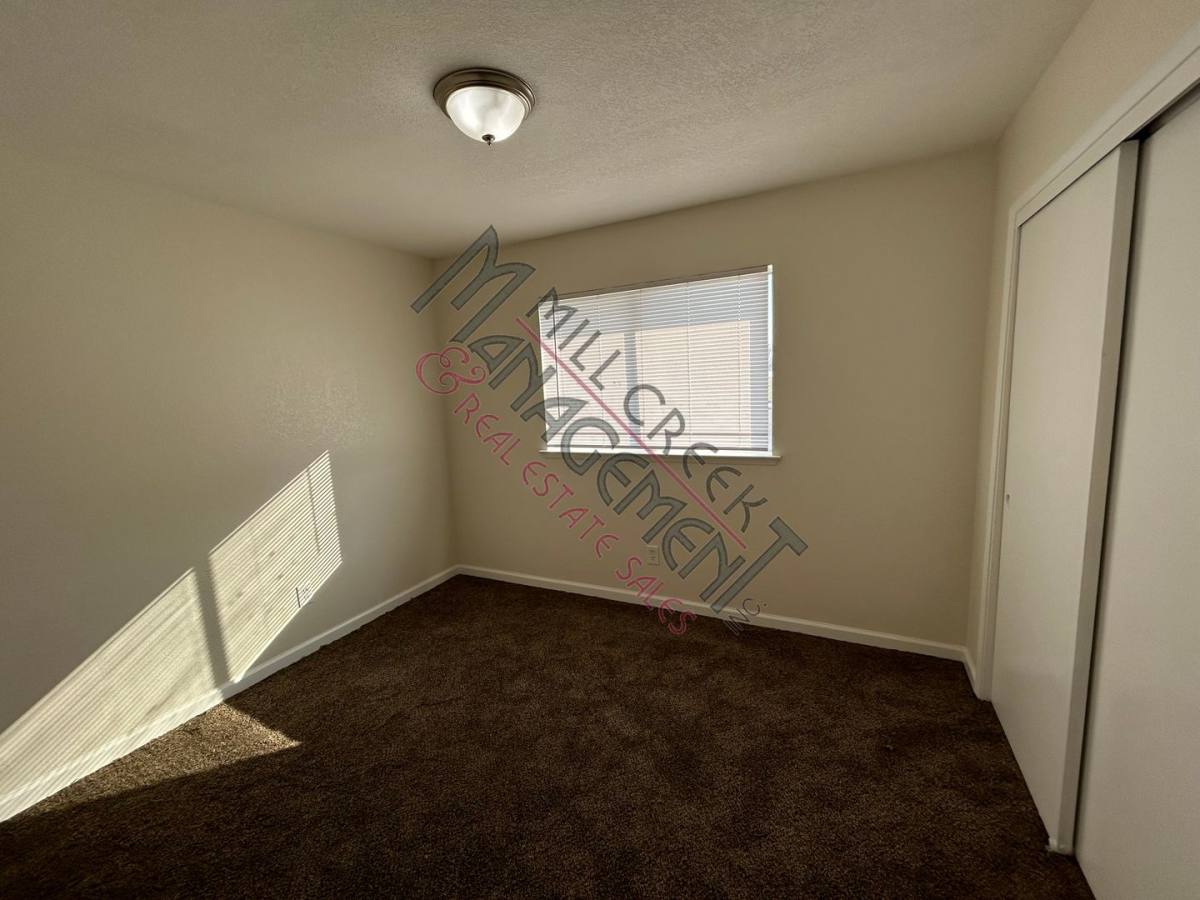 House for rent at 1498 E Cerritos Ave, Tulare, CA 93274