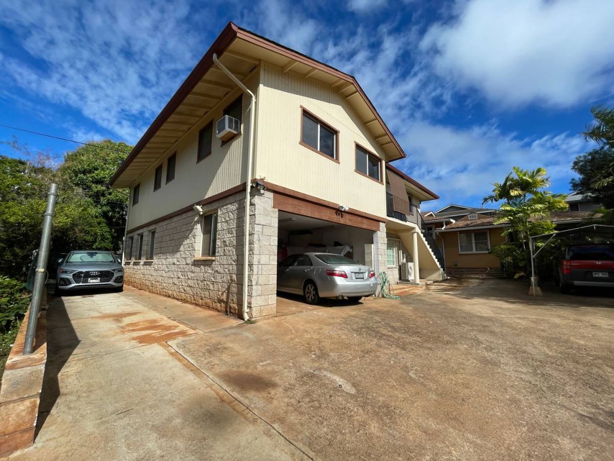 Apartment for rent at 731B 10th Ave, Honolulu, HI 96816