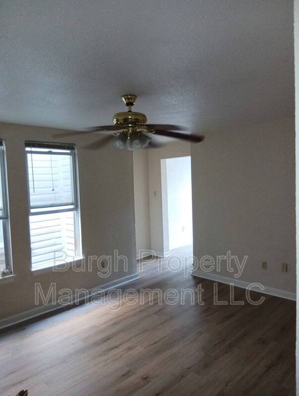 Apartment for rent at 116 W 8th Ave #4B, Homestead, PA 15120